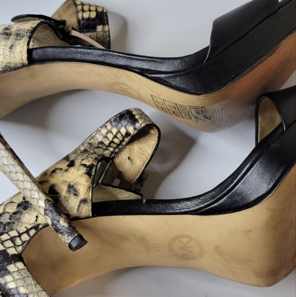 Michael Kors Beverly Snakeskin Mules Sandals - Picture 4 of 9